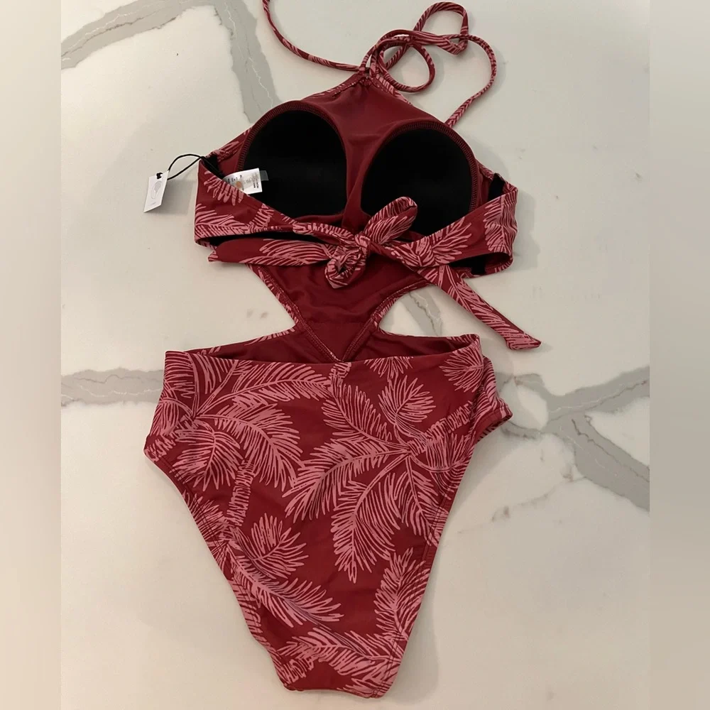 Shade and shore one piece swimsuit - Picture 5 of 6
